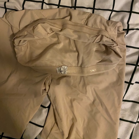 tan Spanx - Picture 4 of 5